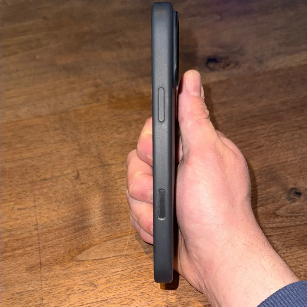 APPLE iPhone 16 ProMax Midnight Silicone Case